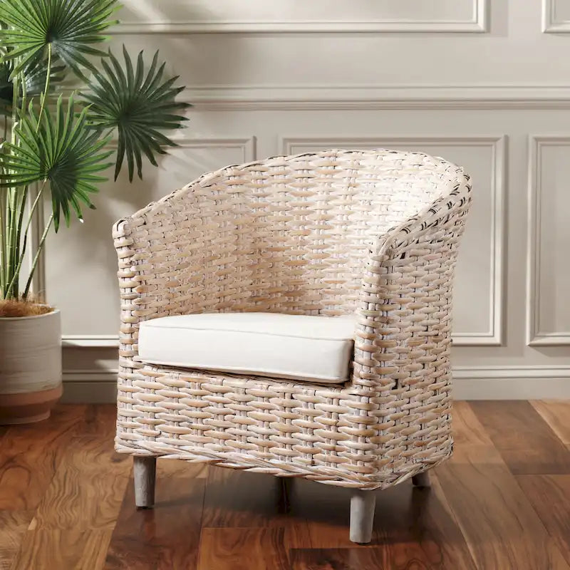 Fauteuil en rotin avec coussin