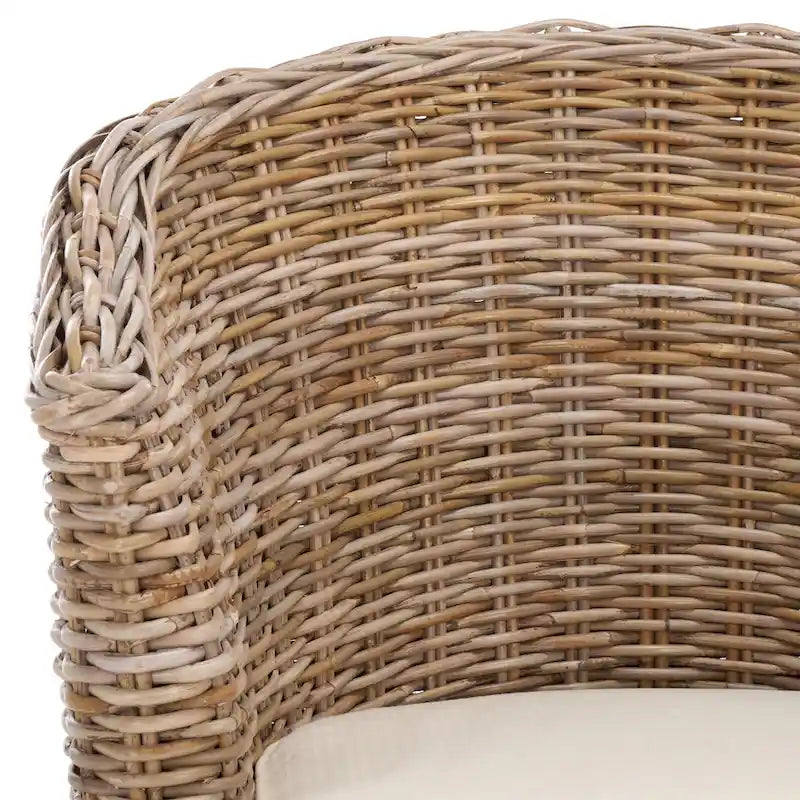 Fauteuil en rotin avec coussin
